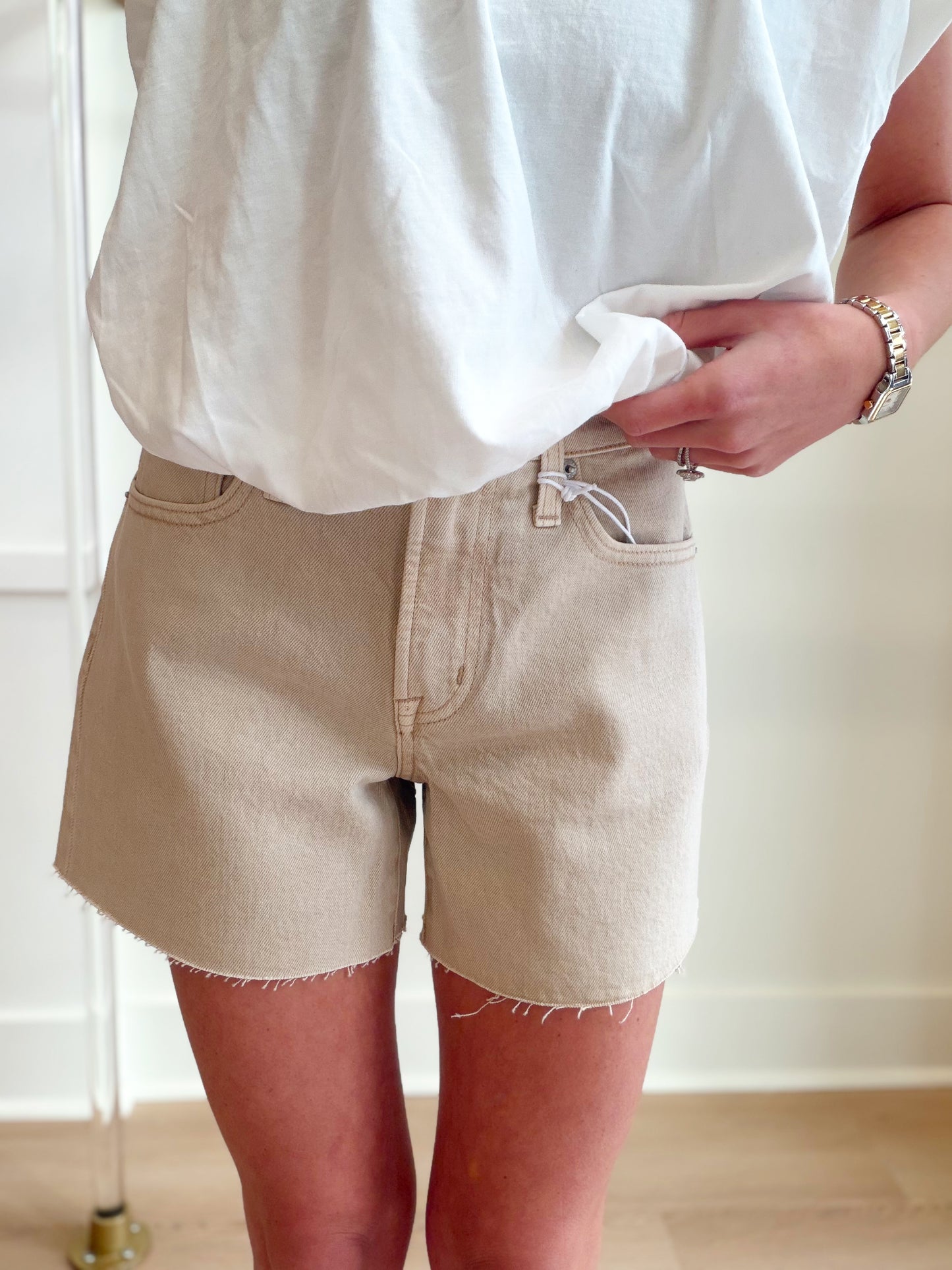 KENNEDY SHORT IN HONEY