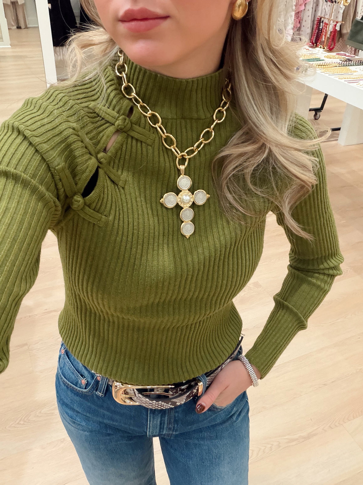 YIN TOP