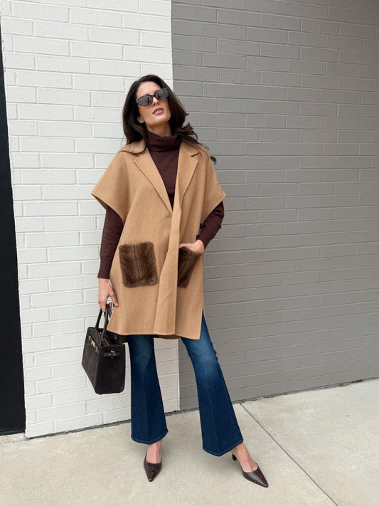 PONCHO FUR W/ POCKETS