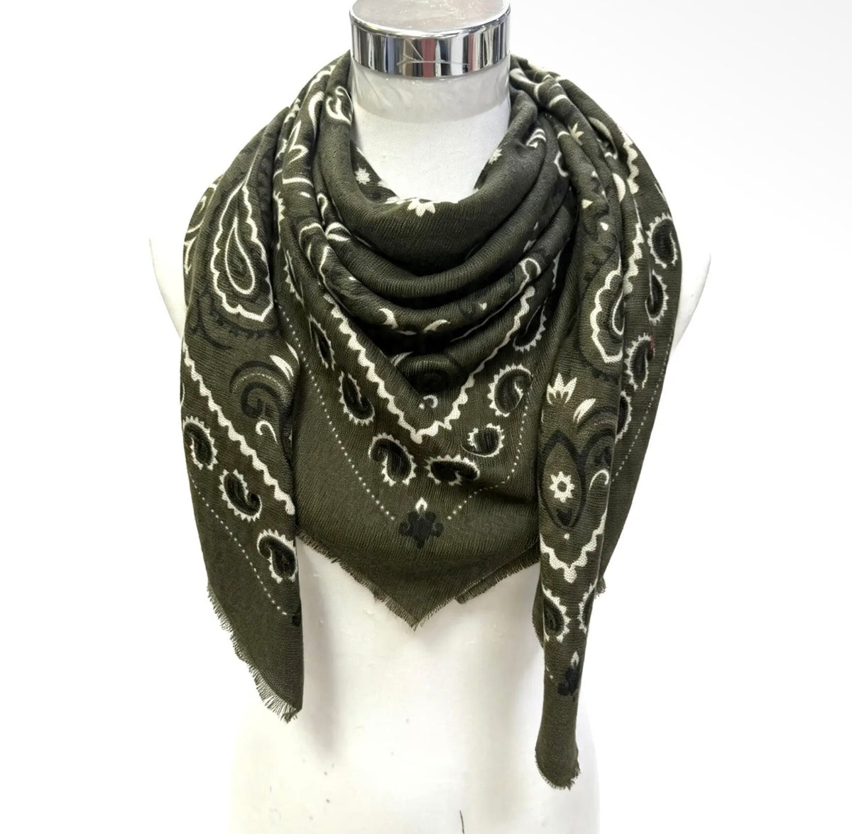 K21 LARGE WOOLEN SQUARE BANDANA