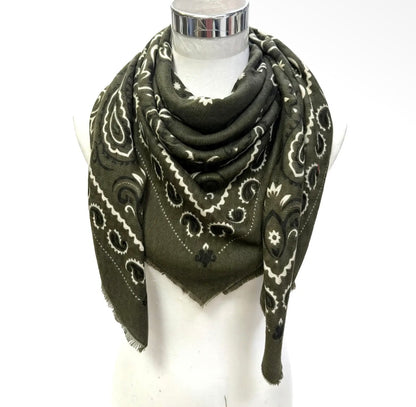 K21 LARGE WOOLEN SQUARE BANDANA