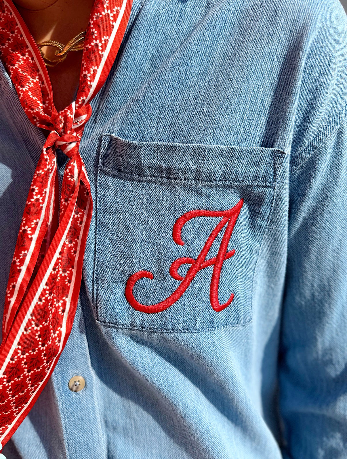 ARKANSAS EMBROIDERED DENIM BUTTON UP