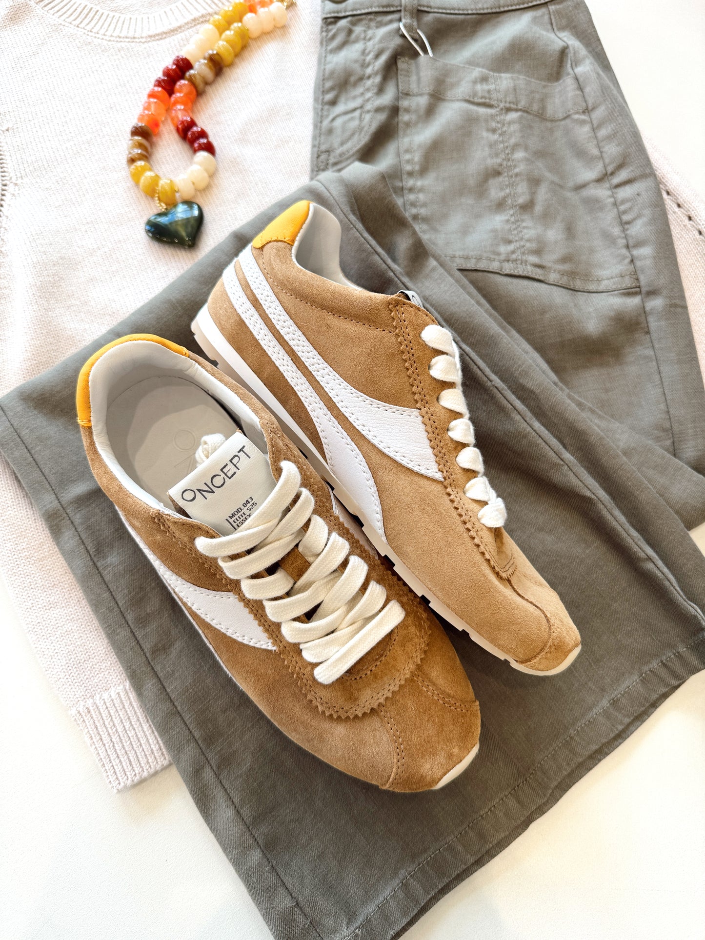 ESSEX SNEAKER