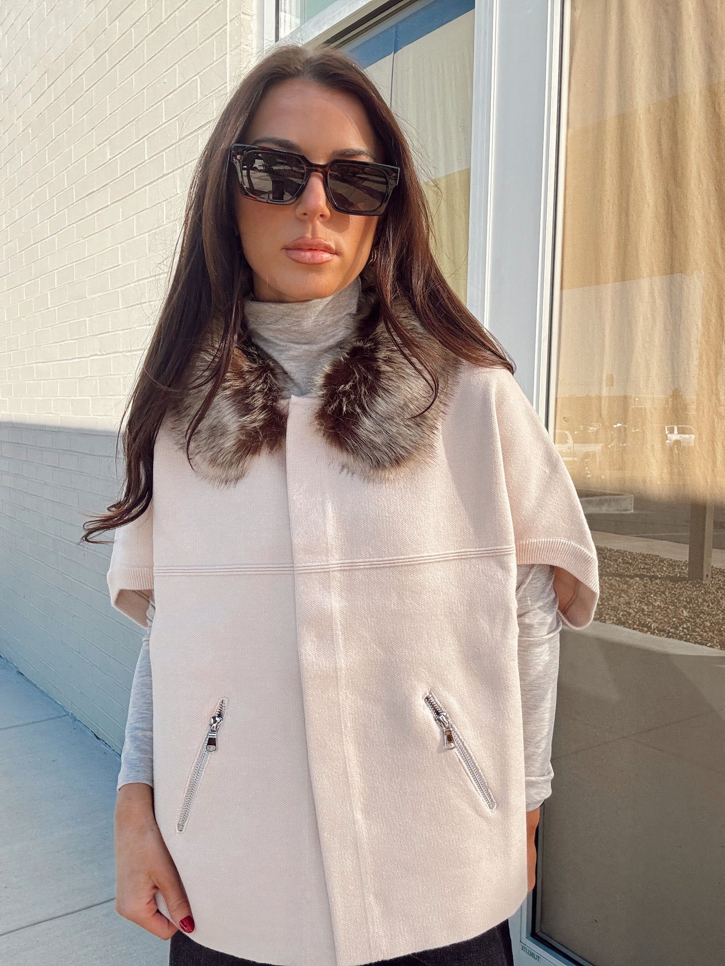 FAUX FUR TRIM CARDIGAN