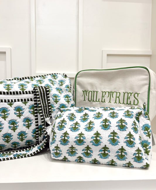 QUILTED MAKEUP BAG