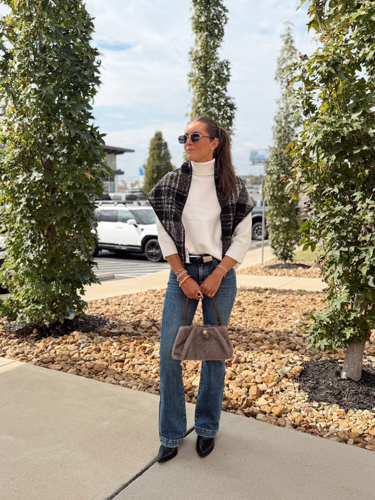 SHERPA PLAID TRIANGLE SCARF