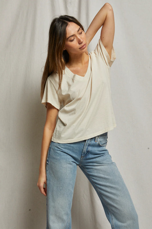 HENDRIX V NECK TEE