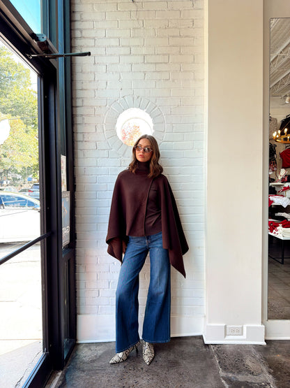 KNIT CAPE