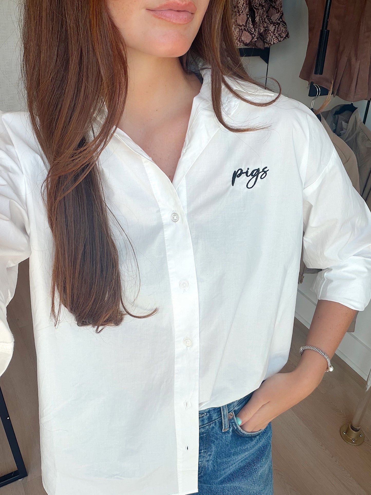 PIGS EMBROIDERED BUTTON UP