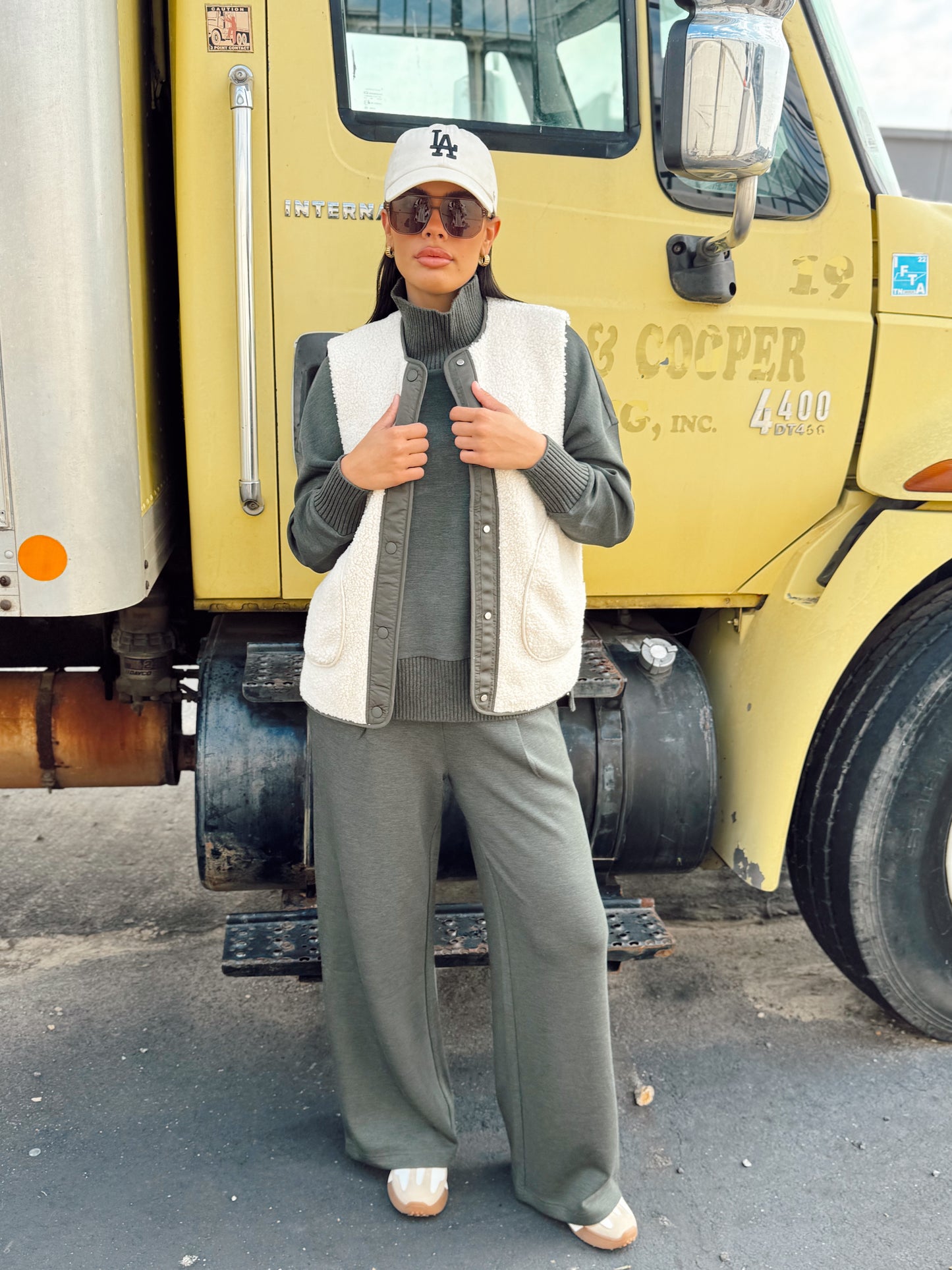 THE EXTRA WIDE LEG PANT