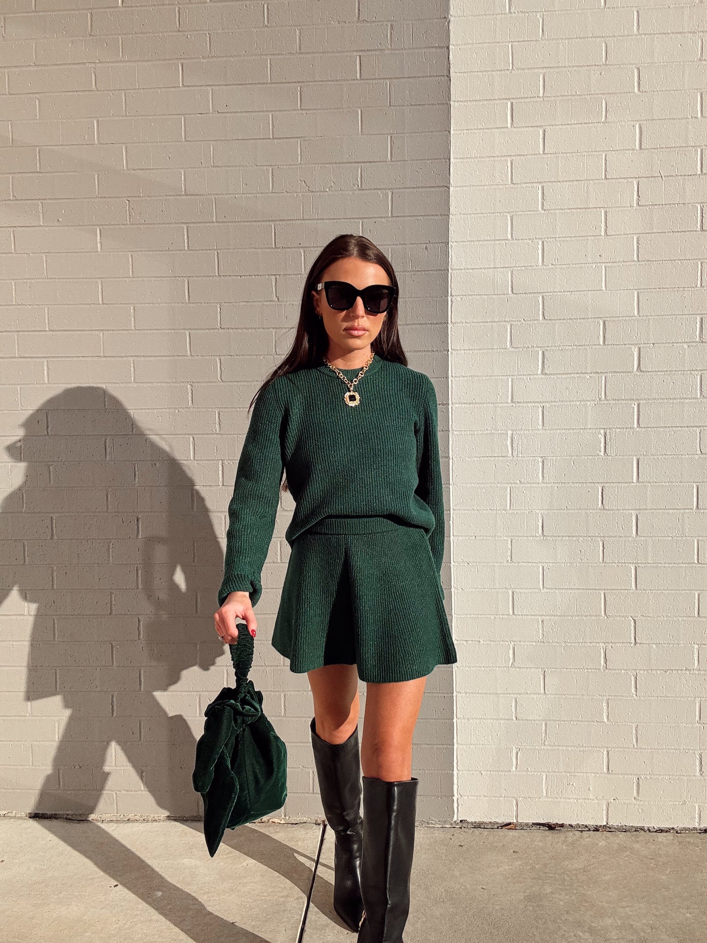 KNIT CLASSIC PULLOVER SWEATER