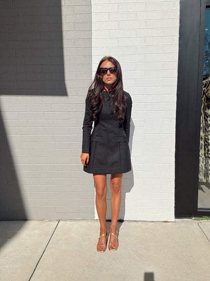 BLACK LONG SLEEVE POCKETED DRESS