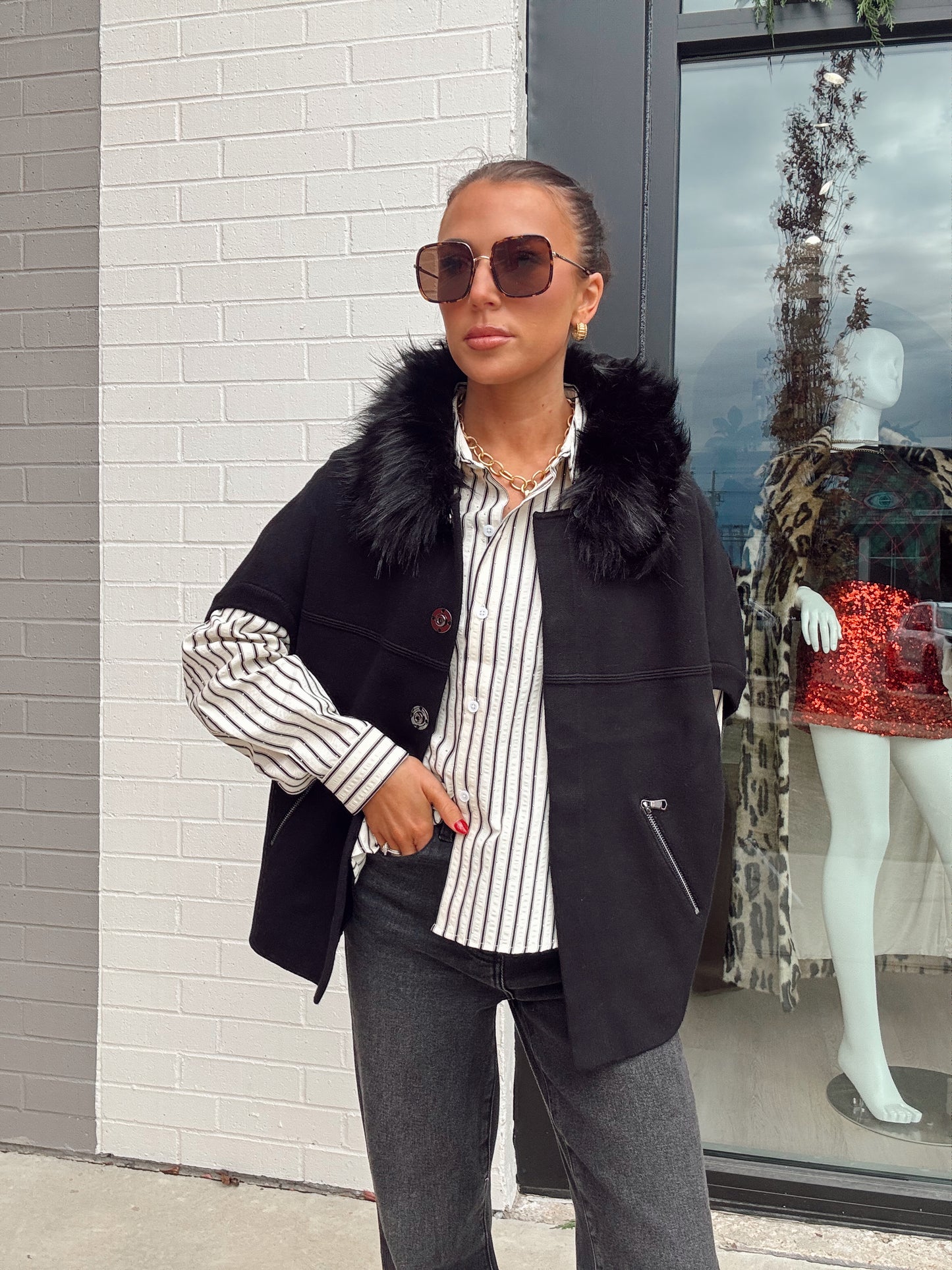 FAUX FUR TRIM CARDIGAN