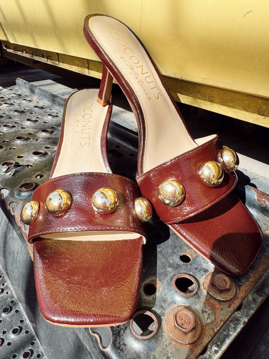THEO HEEL