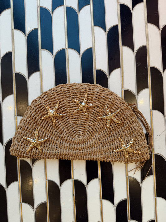 WOVEN STRAW STARFISH TASSEL HALF MOON CLUTCH BAG