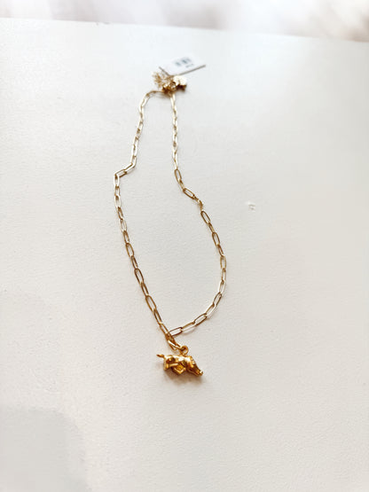 MINI PAPERCLIP RAZORBACK NECKLACE