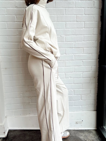 BRUSHED RIBBED WIDE LEG PANT 28”