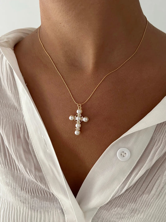 ROYAL CROSS NECKLACE