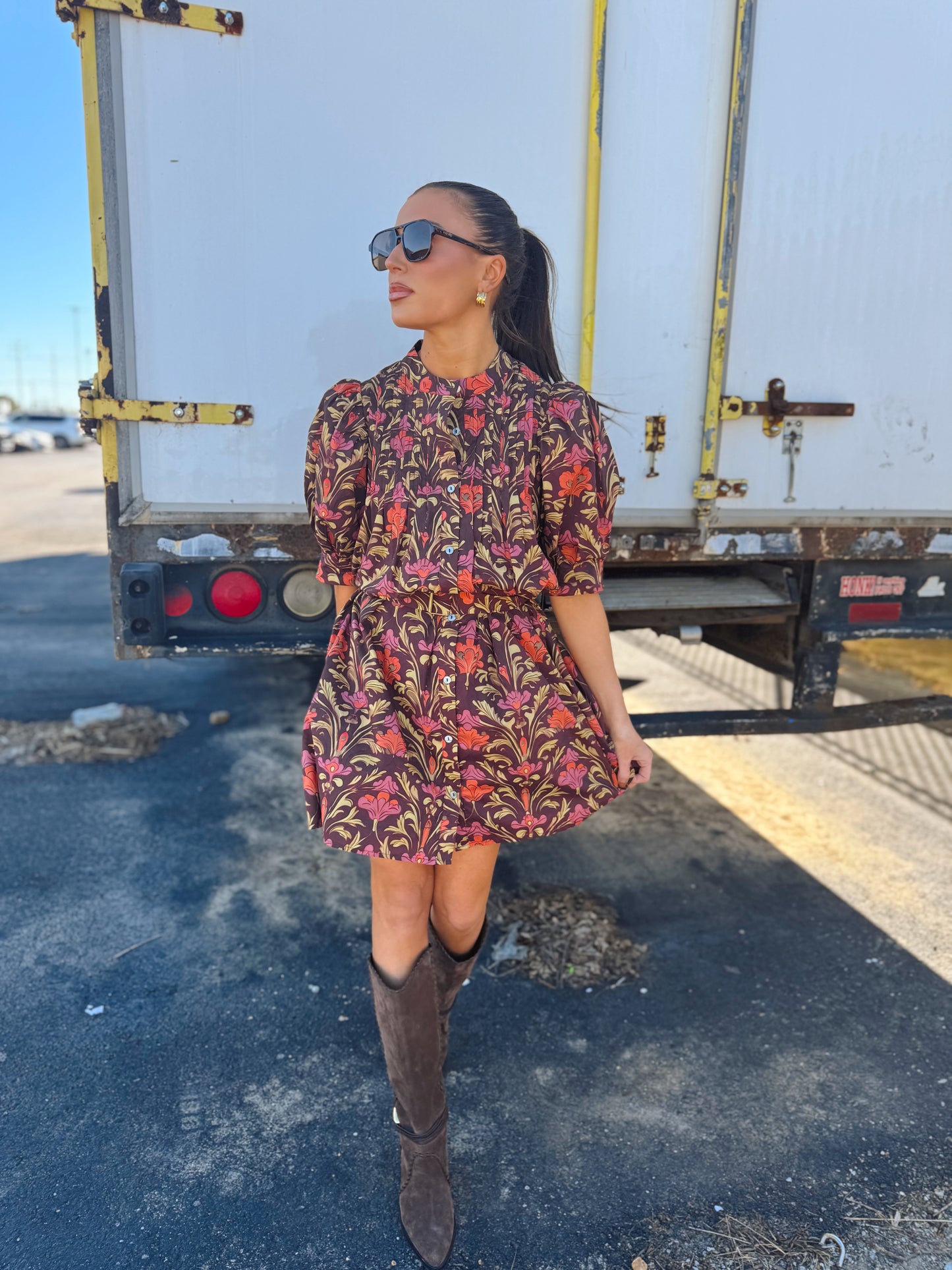 BURGUNDY FLORAL BELTED DRESS