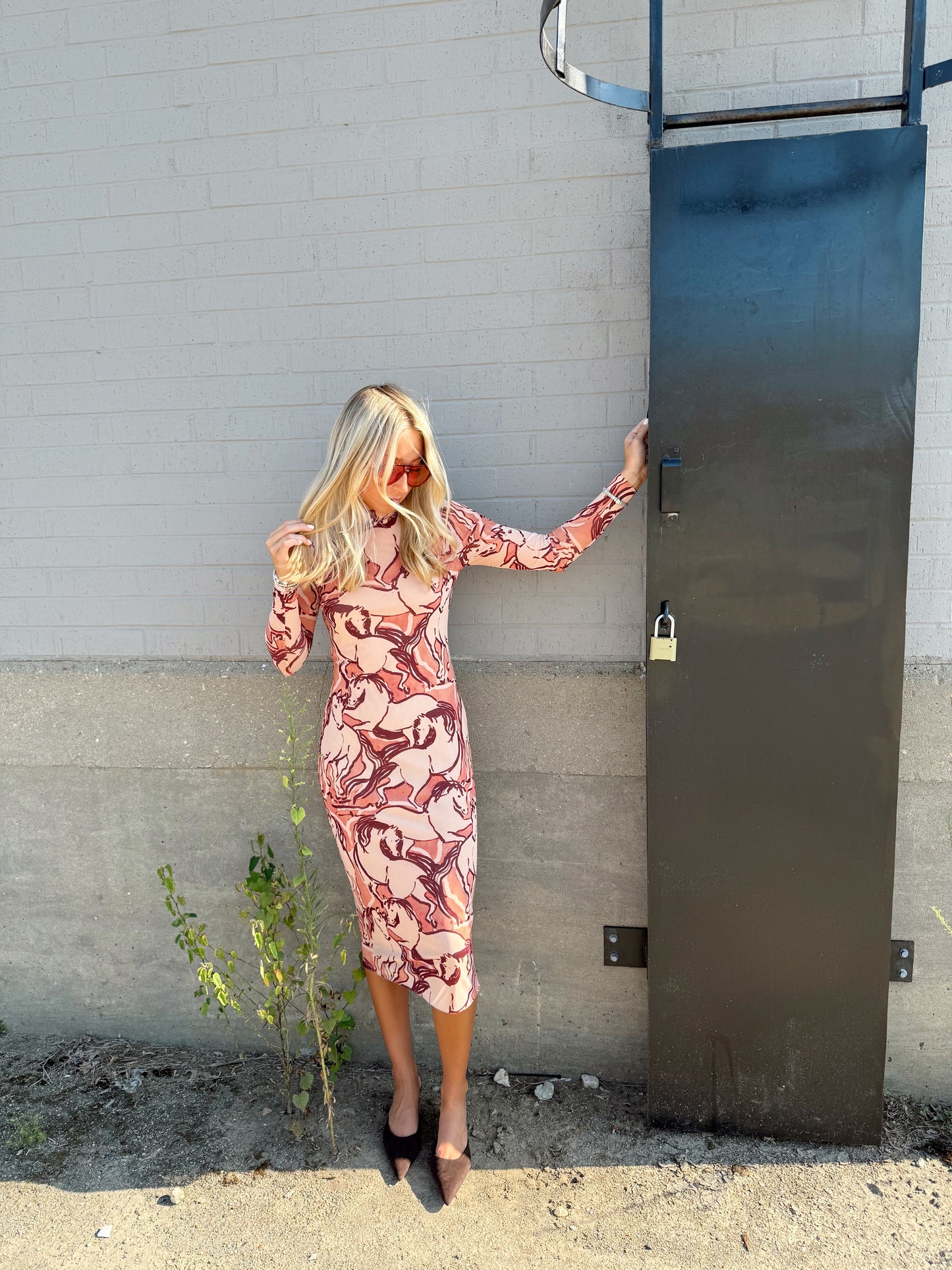 VIVIENNE DRESS
