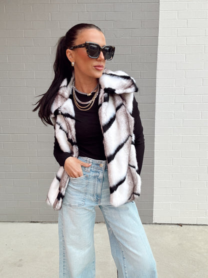 PRINTED FUR VEST