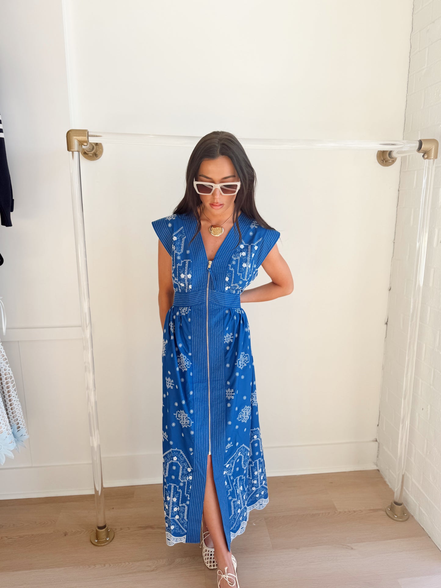 EMBROIDERED ZIP MIDI