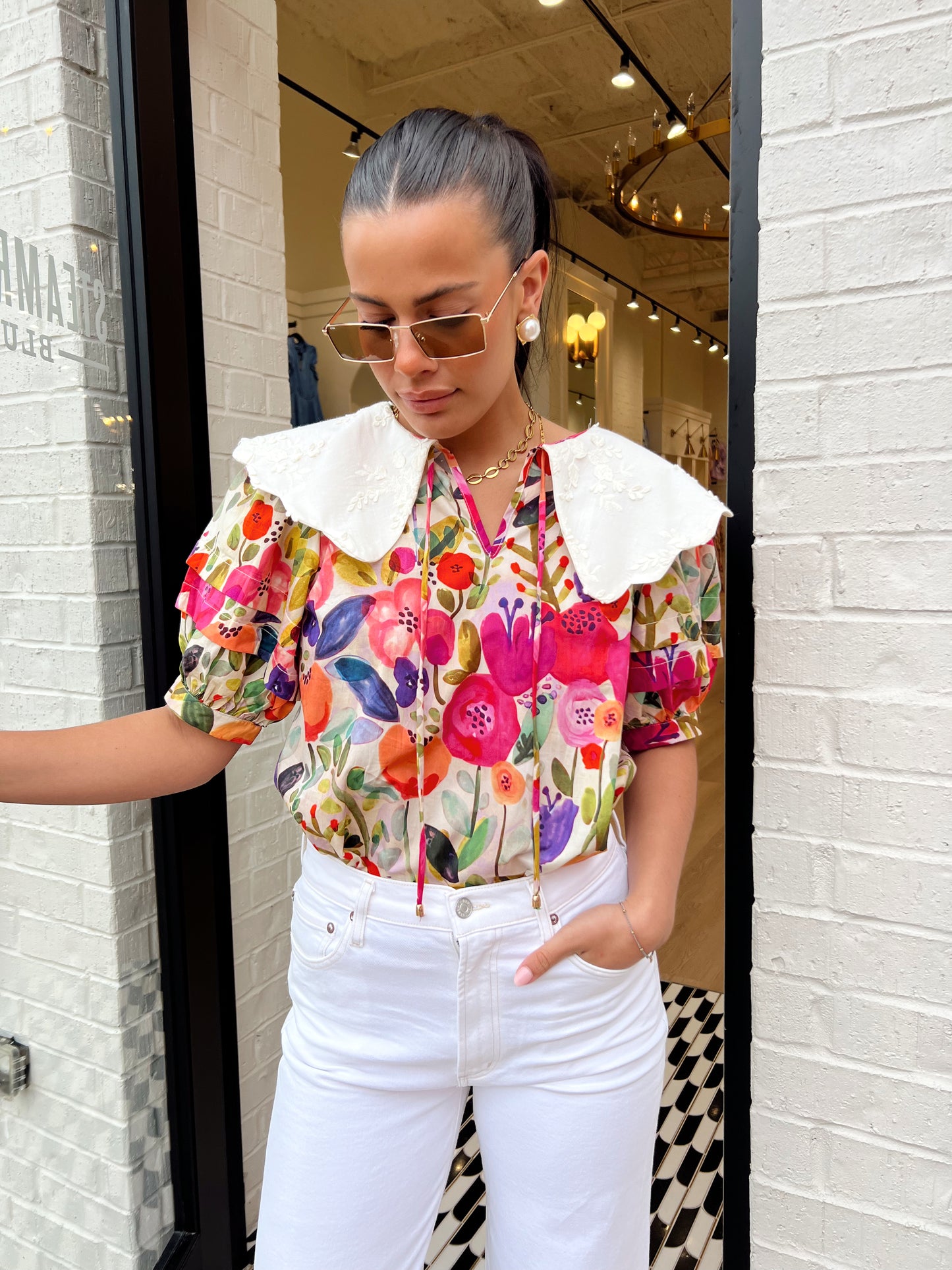 FLORAL PRINTED EMBROIDERED COLLAR TOP