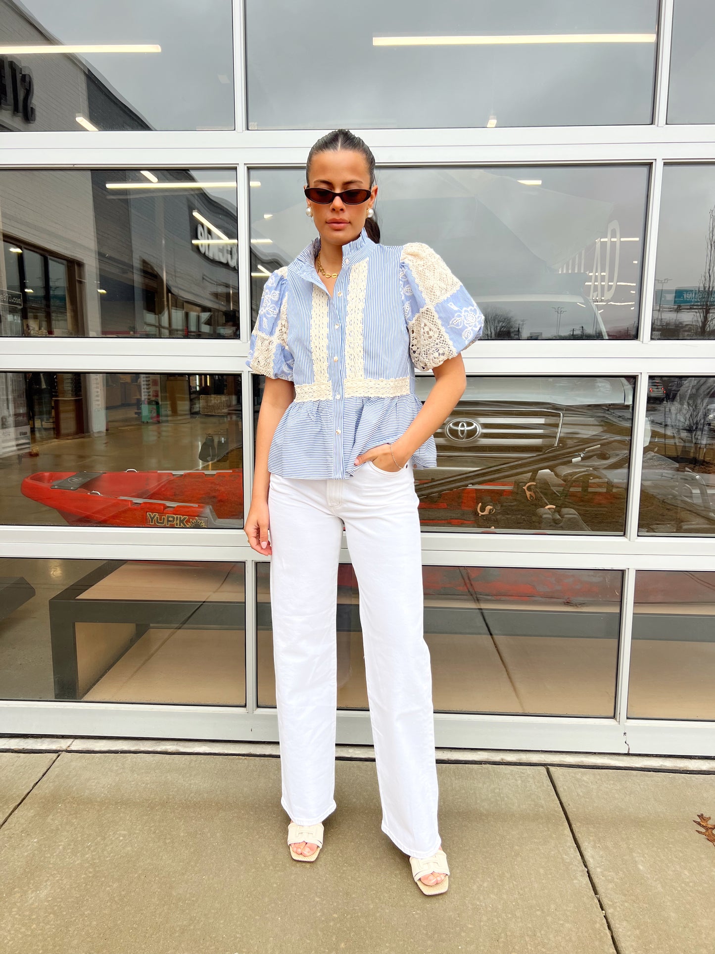 BLUE AND WHITE STRIPED LACE TOP