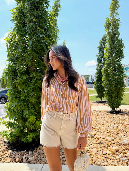 ANIMAL PRINT BUTTON DOWN
