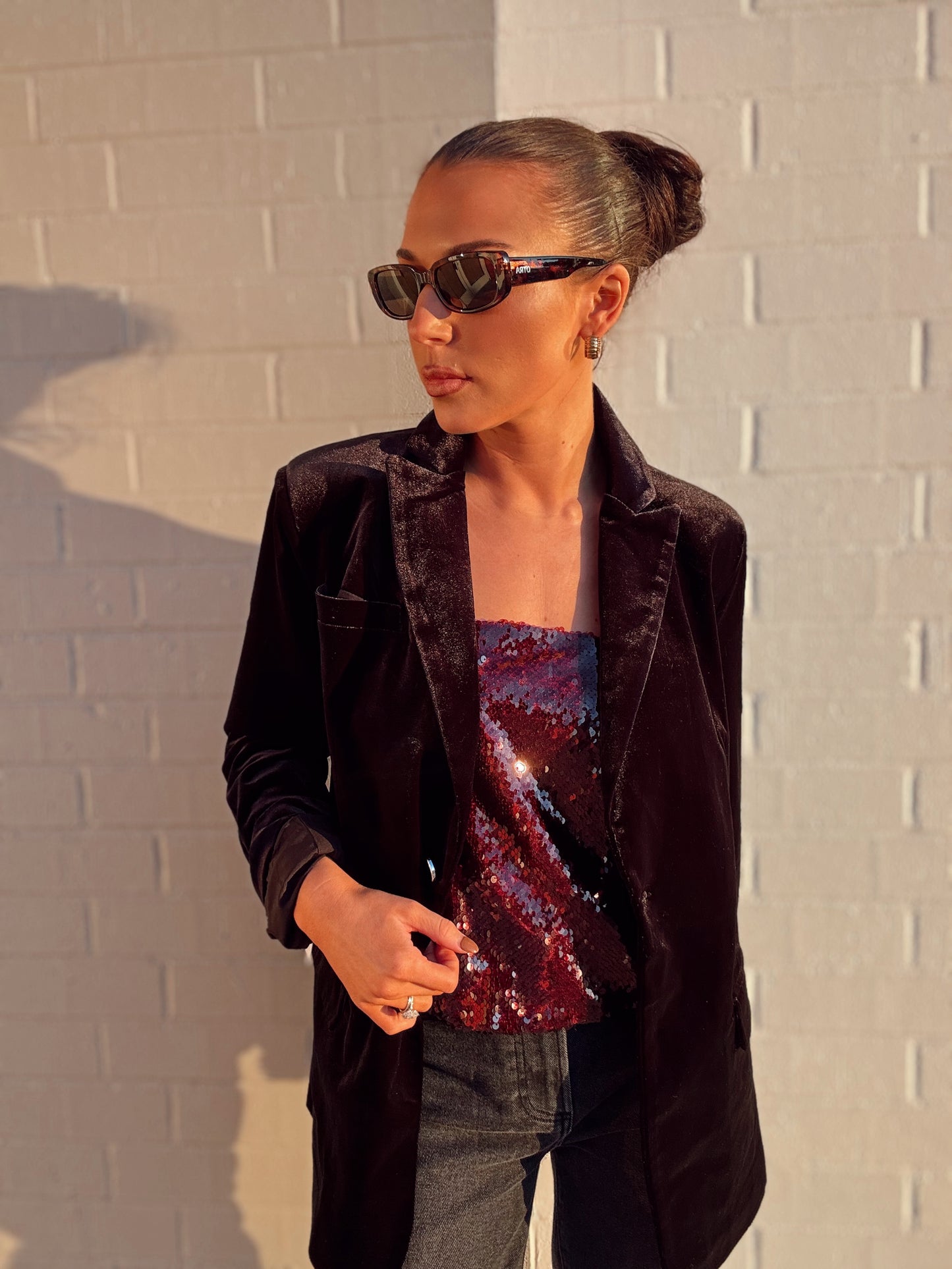 LUXE VELVET BLAZER