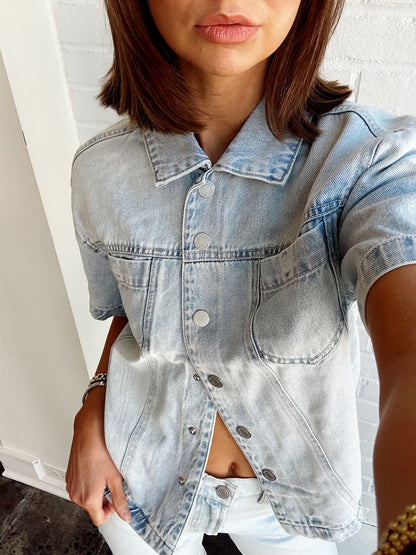 CROPPED OVERSIZE DENIM SHIRT