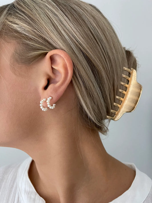 ITTY BITTY PEARL HOOPS