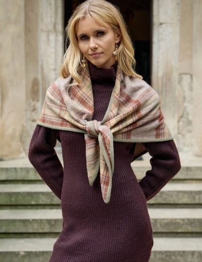 WOOL TRIANGLE SCARF