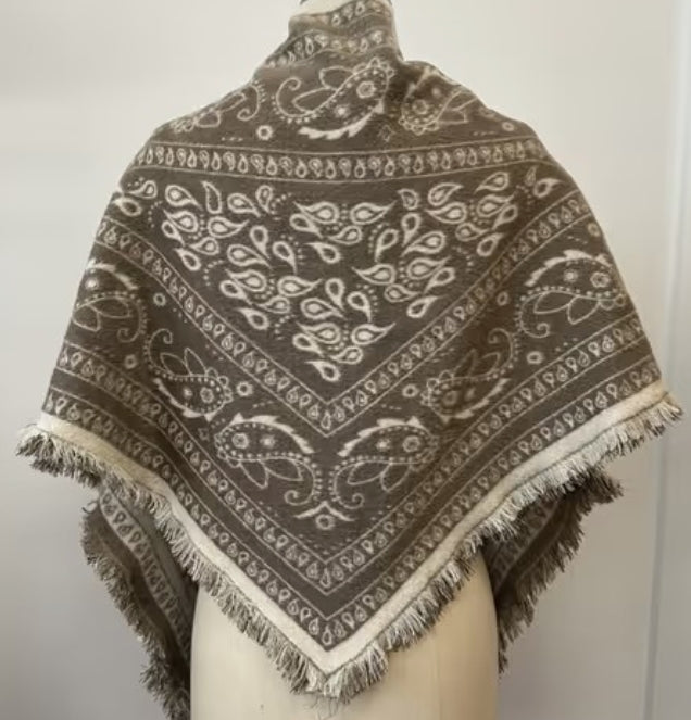 TR-2 SOFT TRIANGLE BANDANA