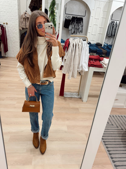 SLEEVELESS SUEDE ZIP JACKET