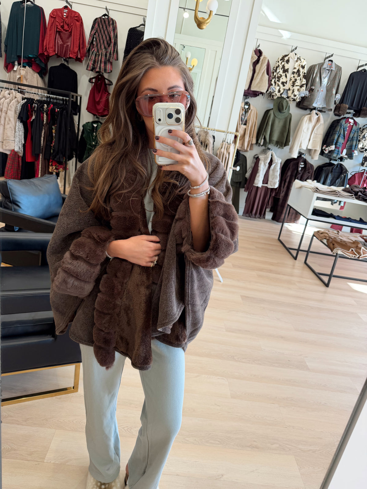 LUXE FAUX FUR TRIM CAPE