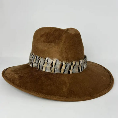 SUEDE HAT WITH GREY STRIPED FEATHER